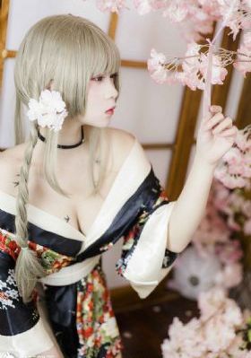 性女传奇钟爱宝_BD英语高清在线观看